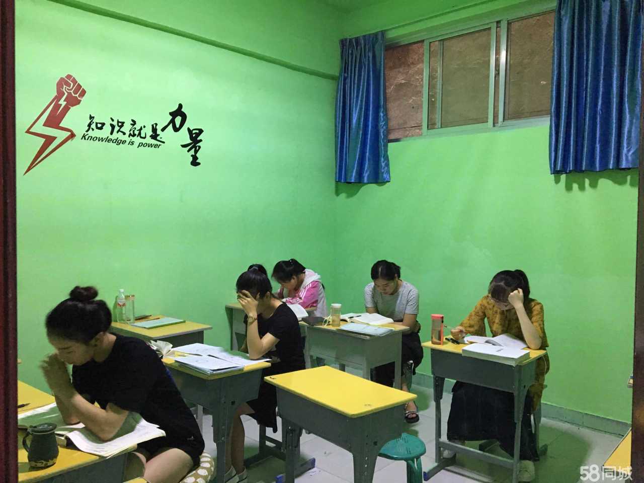 慶陽(yáng)精英時(shí)代教育咨詢(xún)